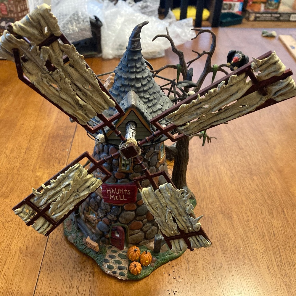 Department 56 Haunted Windmill